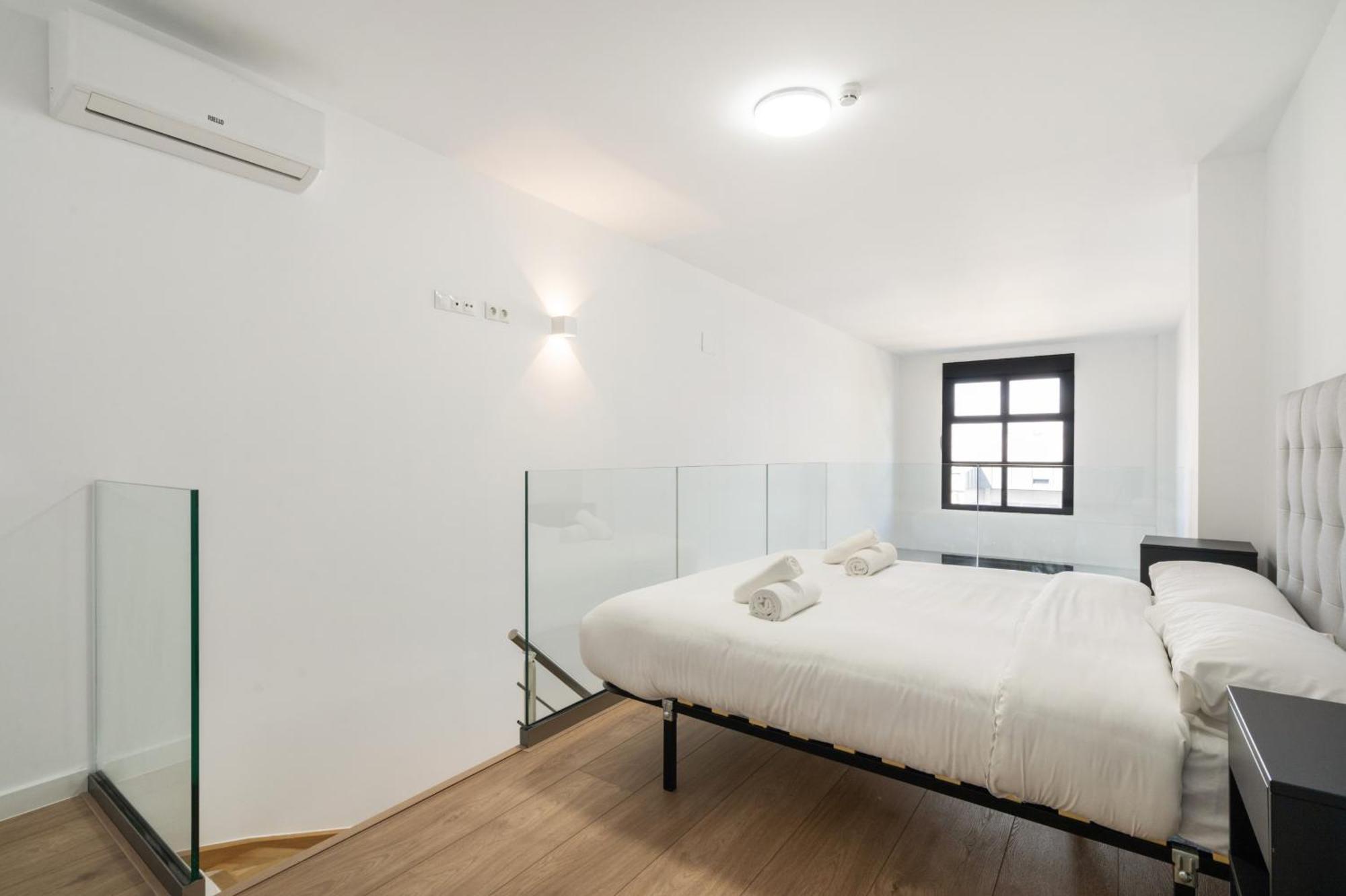 Apartamentos Reformados Con Garajes Incluido San Sebastián de los Reyes Esterno foto