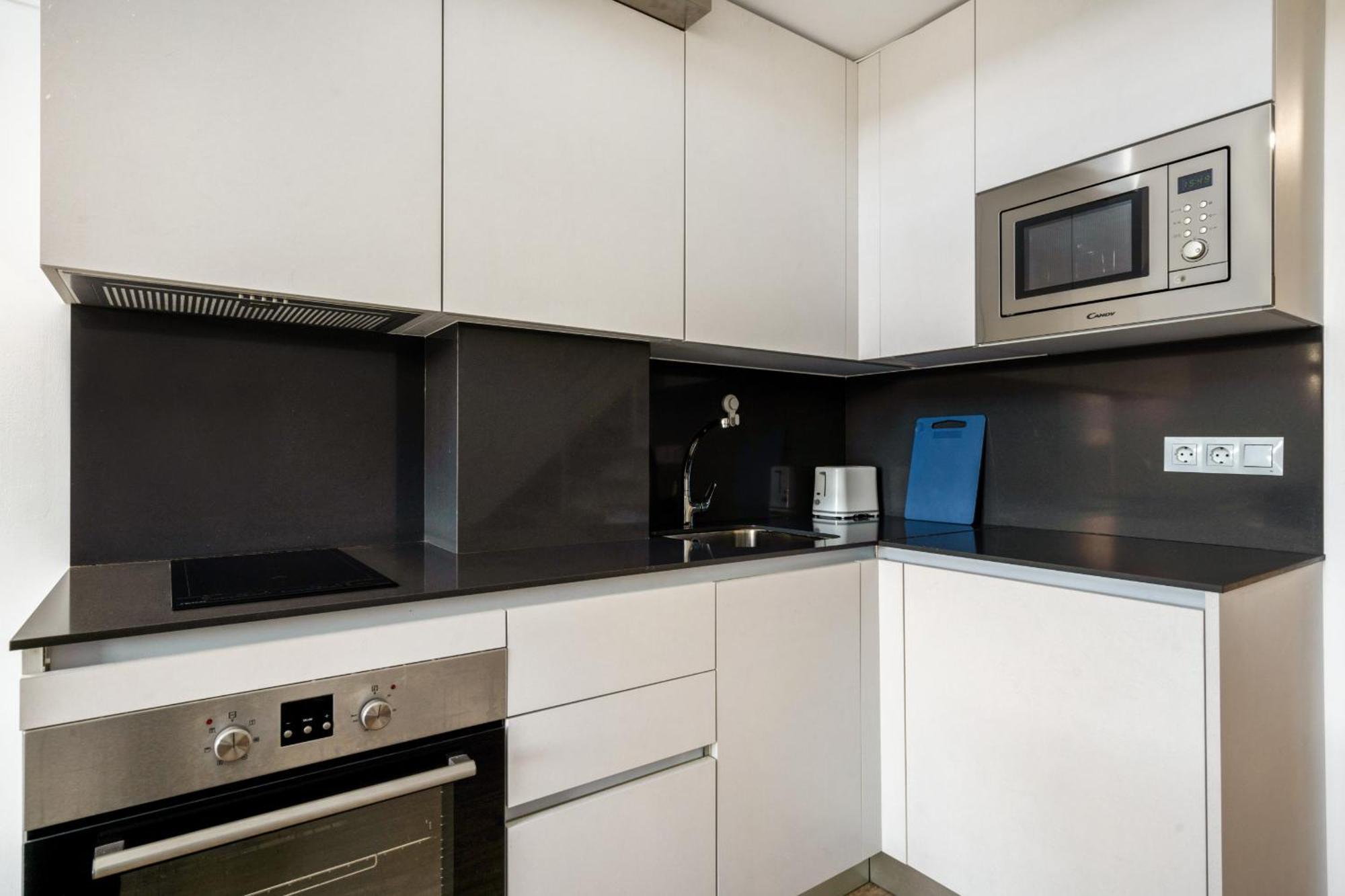 Apartamentos Reformados Con Garajes Incluido San Sebastián de los Reyes Esterno foto
