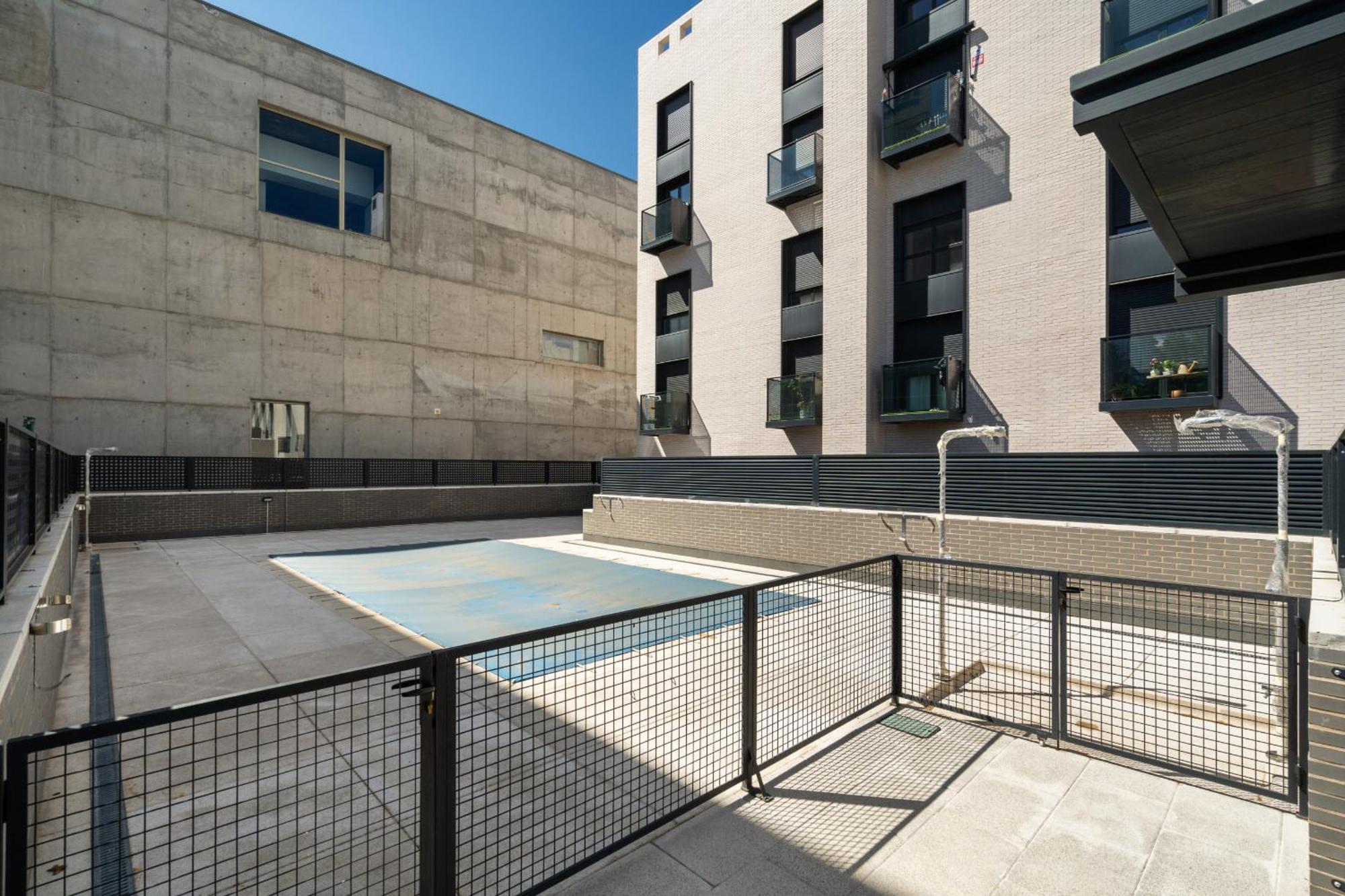 Apartamentos Reformados Con Garajes Incluido San Sebastián de los Reyes Esterno foto