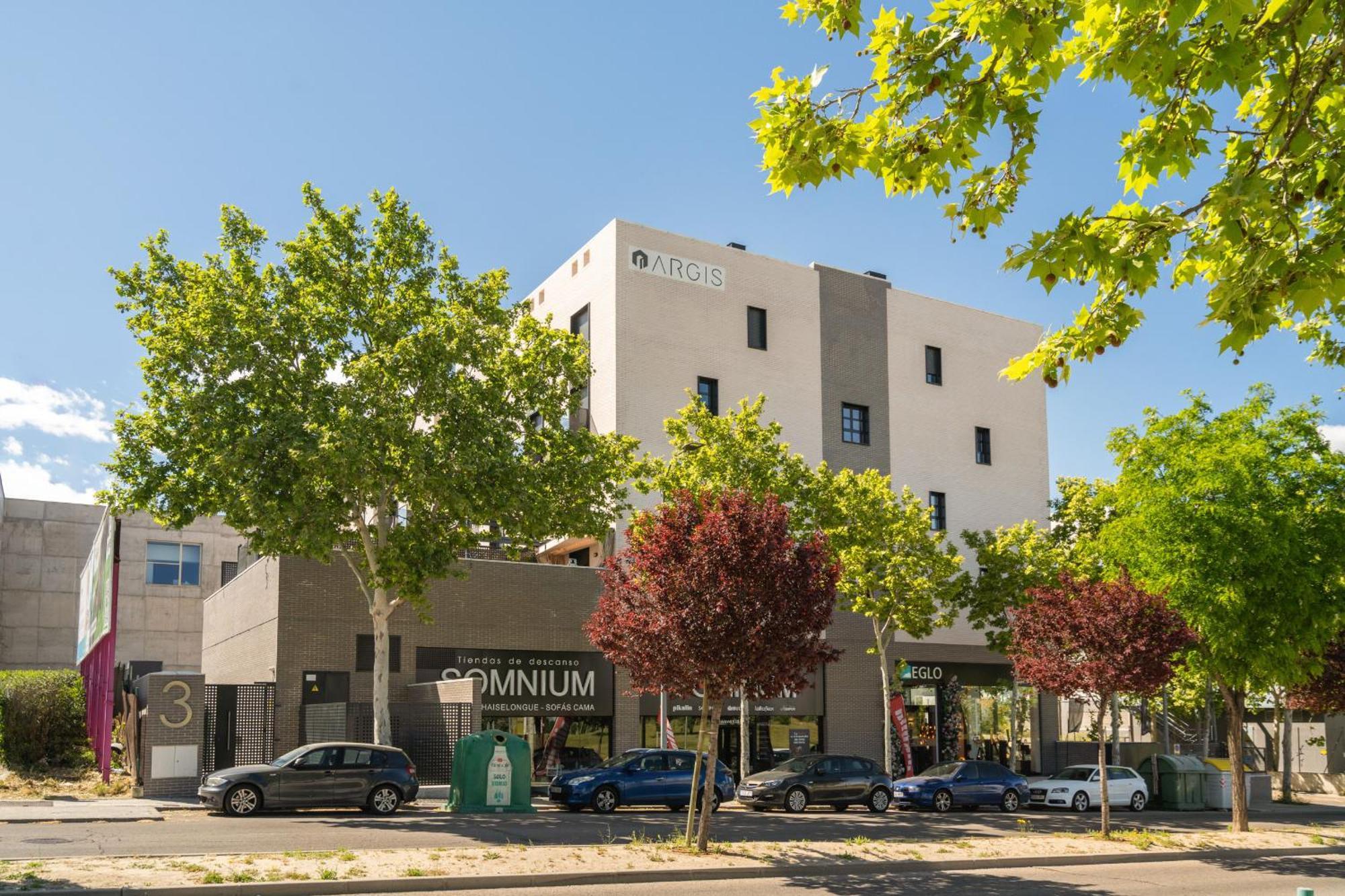 Apartamentos Reformados Con Garajes Incluido San Sebastián de los Reyes Esterno foto